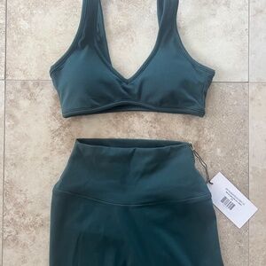 CSB NWT Serenity Set Leggings & Isla Bra Forest Green XS